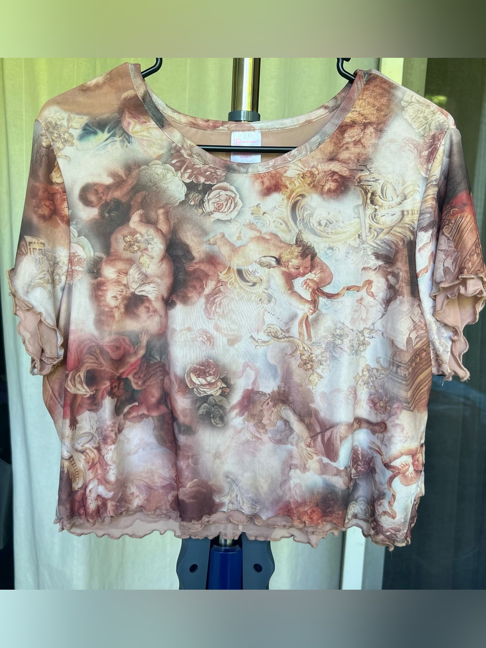 No Boundaries Pastel Renaissance Angel Print Short Sleeve Top - Pink & Cream